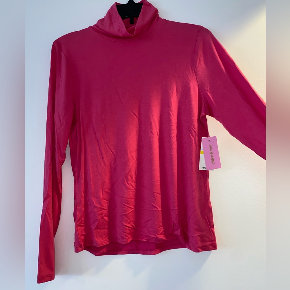 Long sleeve turtleneck